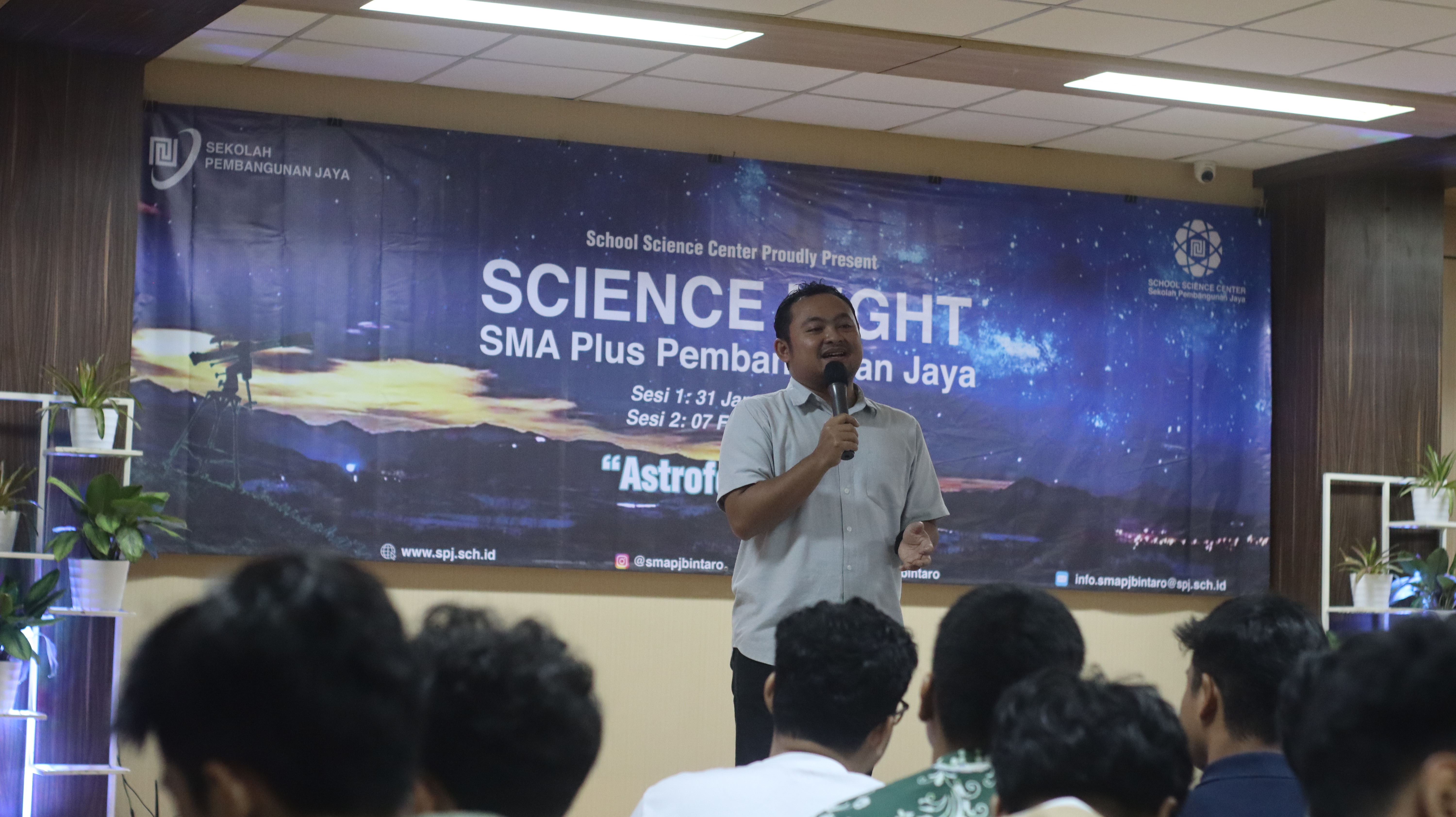 Science Night Sesi 1: Astrofotografi